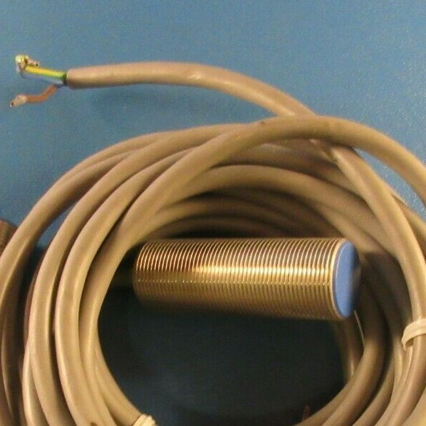USED Honeywell 923AA3XMA7T-L Switch, Micro Switch, Proximity Switch