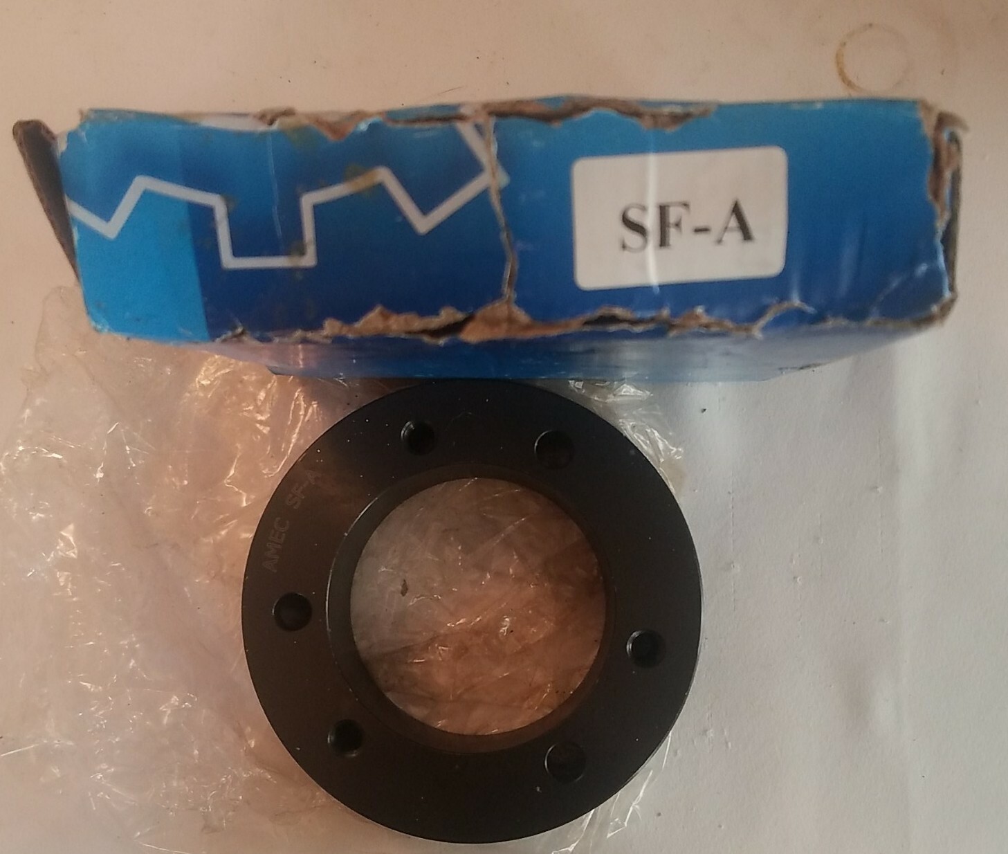 Amec SF-A Hub Round 5″ X 4 1/8″ X 1 1/4″