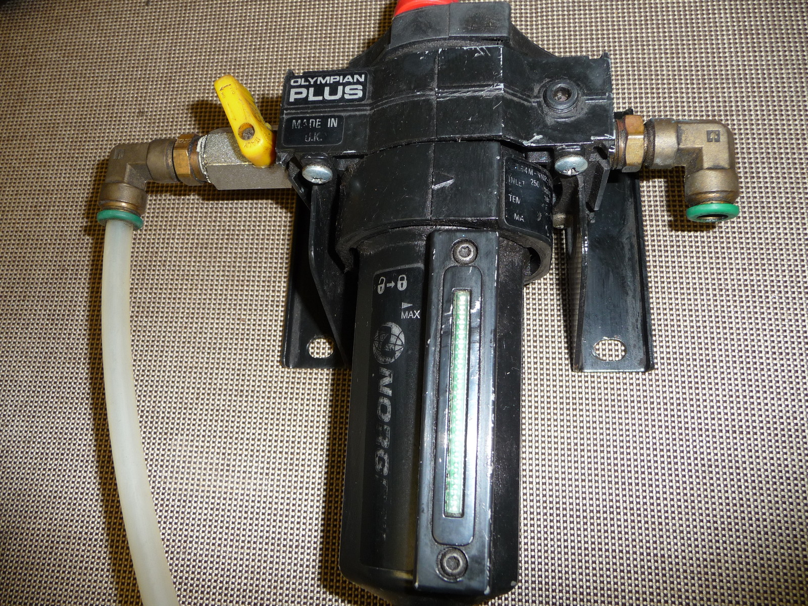 NORGREN OLIMPIAN PLUS FILTER REGULATOR 1.64M-NNP-ODN W/ FITTINGS MADE IN UK L@@K