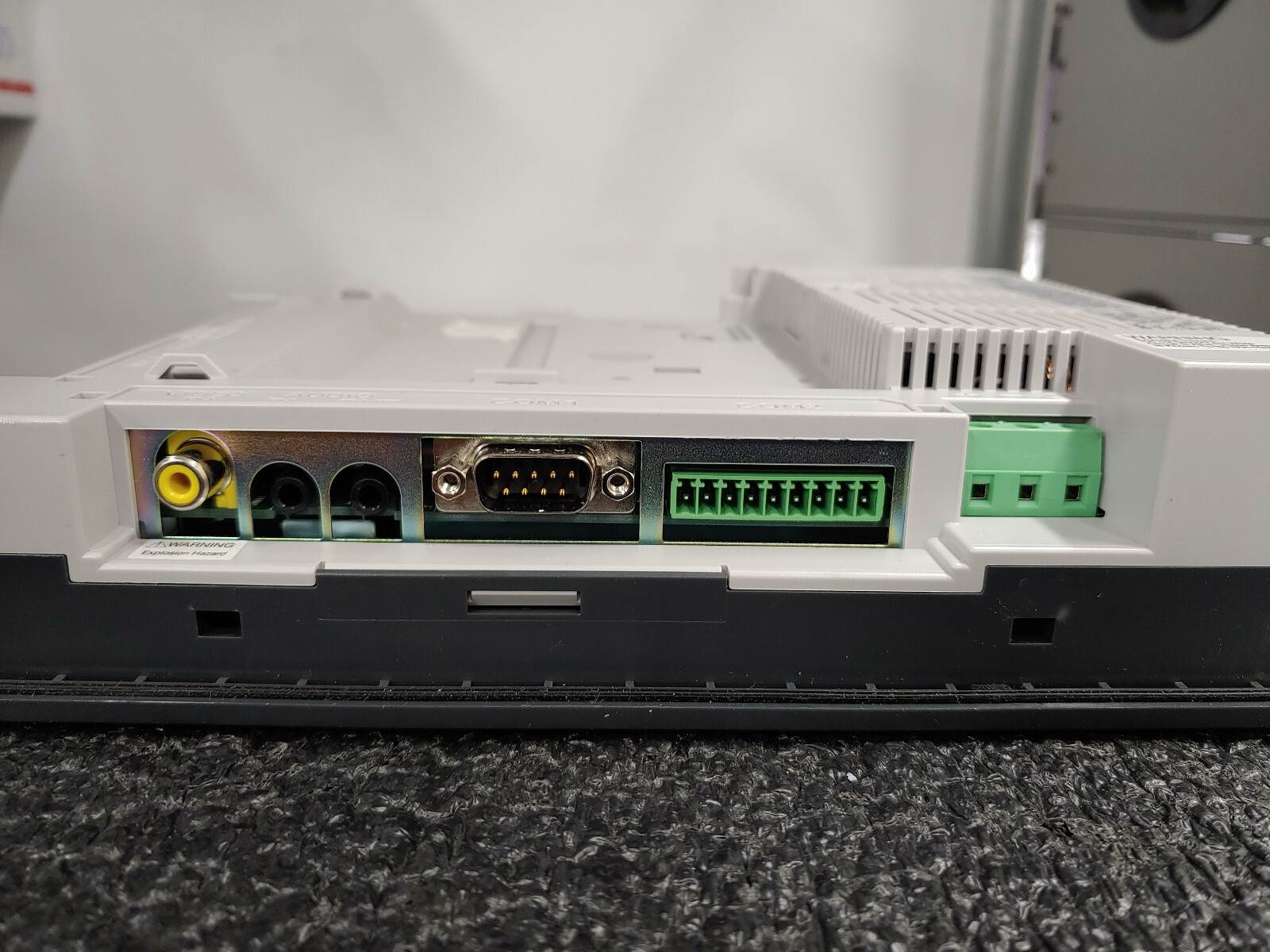 IDEC HG3G-8JT22MF-B High Performance OI Touchscreen 8.4 TFT 65K Color