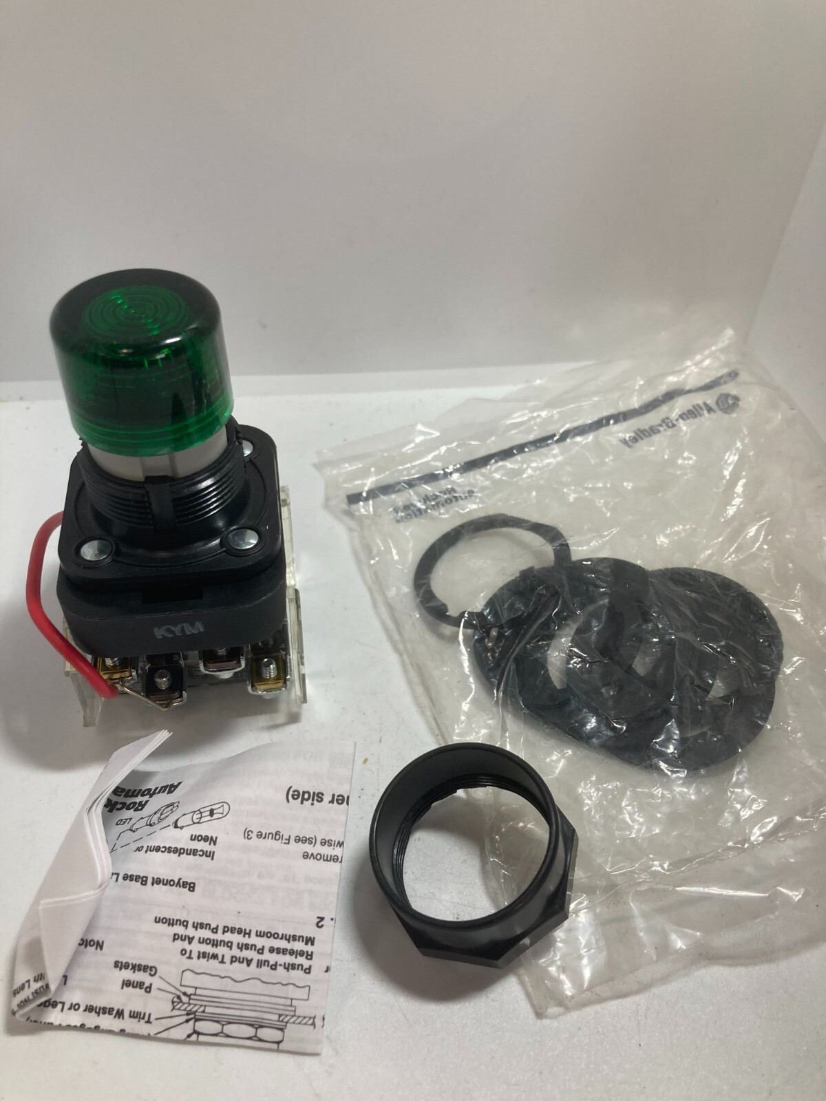 ALLEN BRADLEY 800H-QRTH24G PUSH TO TEST FULL V LED 24V GREEN SER F NNB