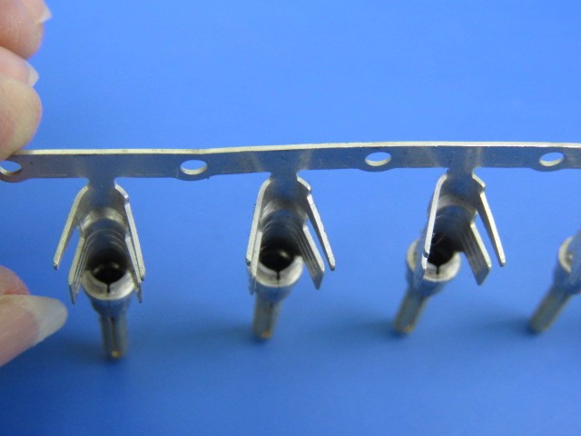 Delphi 13783284 Qty of 100 per Lot Delphi Terminal 10awg Male (3.40-4.80 mm