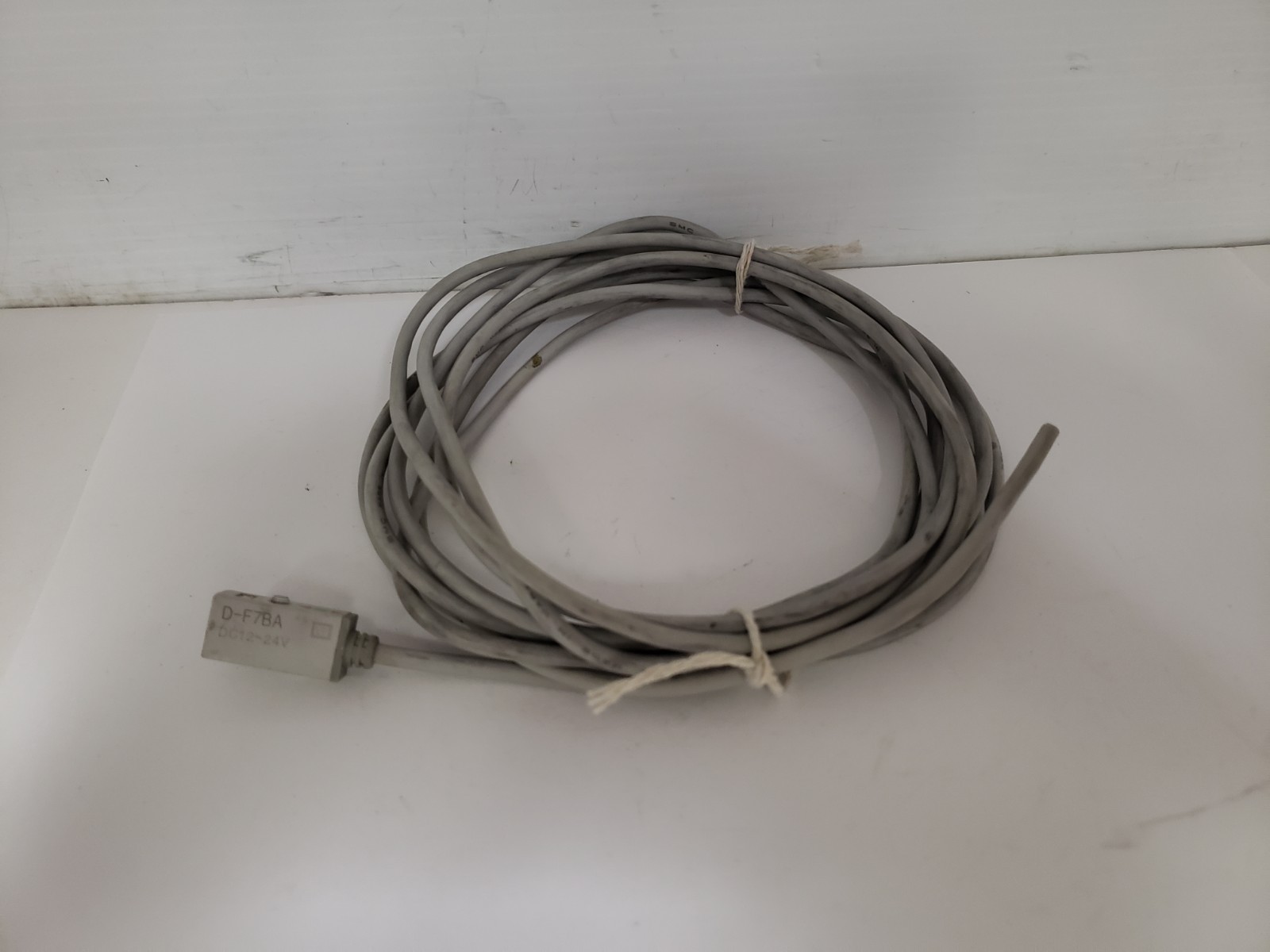 SMC D-F7BA AUTO SWITCH 12-24 VDC 1/2 METER CABLE 2 WIRE