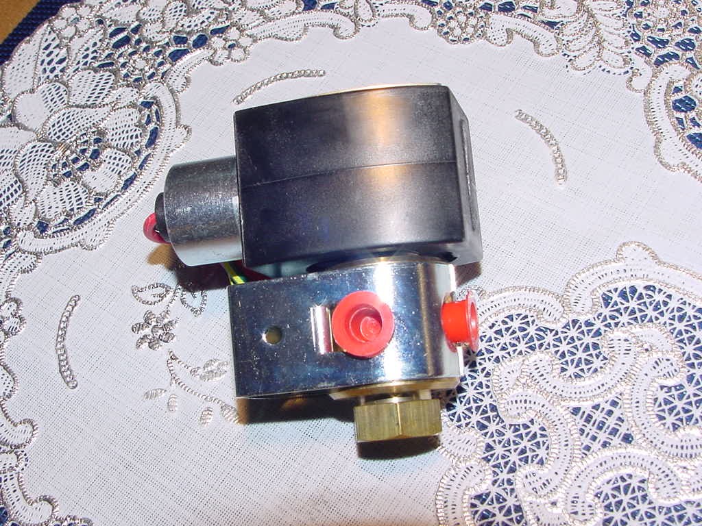 Asco RedHat EF8320G013 Solenoid Valve,1/8″ NPT, 3-Way, 2-Position, N/C, 120/60