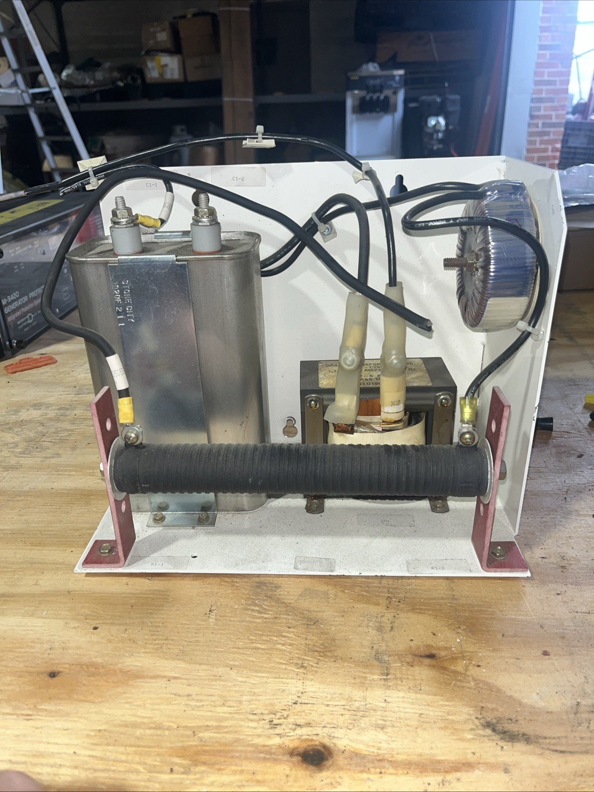 Allen Bradley 2364-SPC03A Control Power Filter