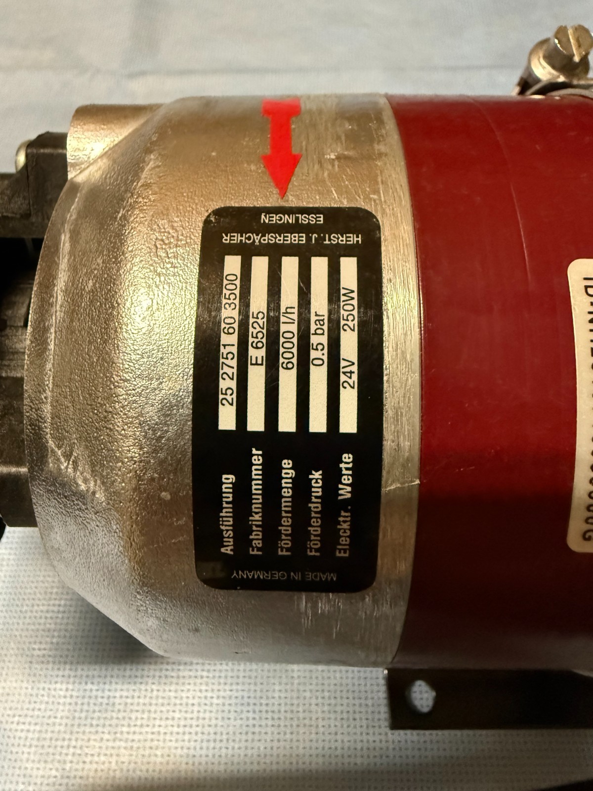 Eberspacher 10608985 9878313 Centrifugal Pump 24V , 4320-21-920-3232