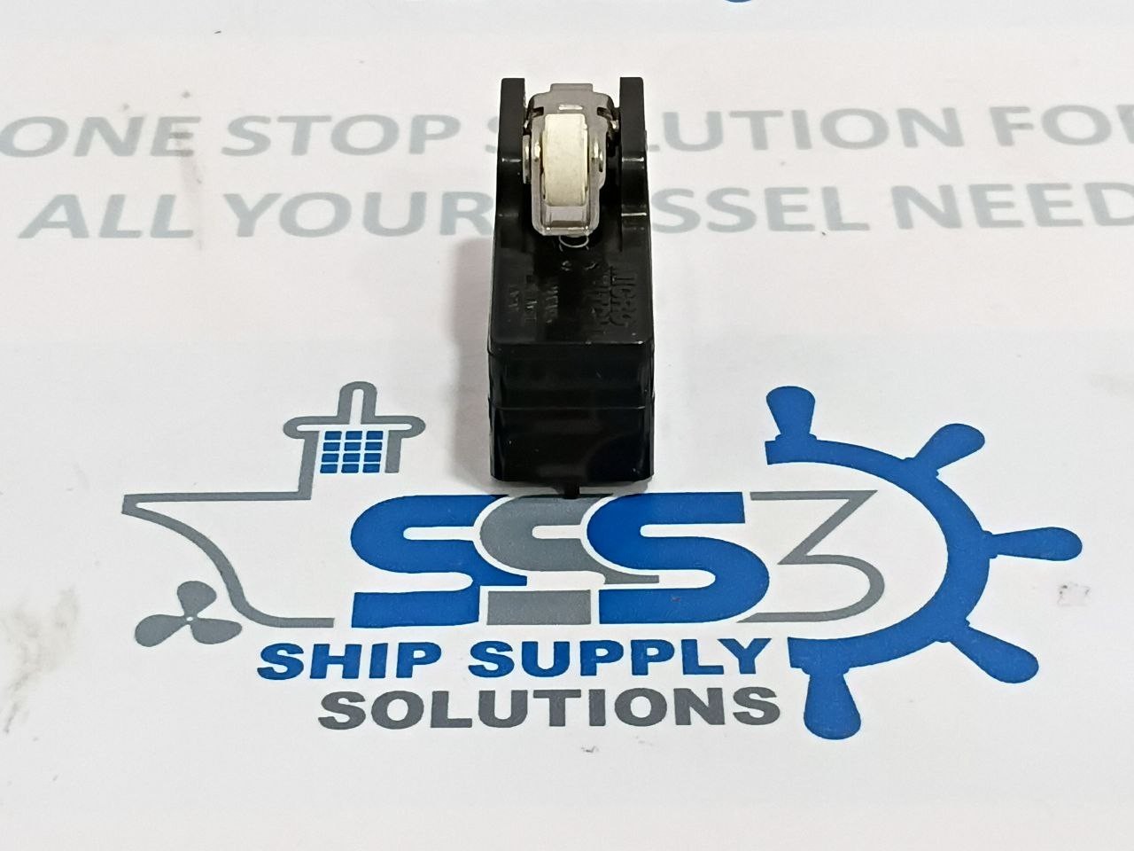 Yamatake Honeywell BZ-2RW822-J Micro Switch 15A-125 250 or 480VAC 9312PS