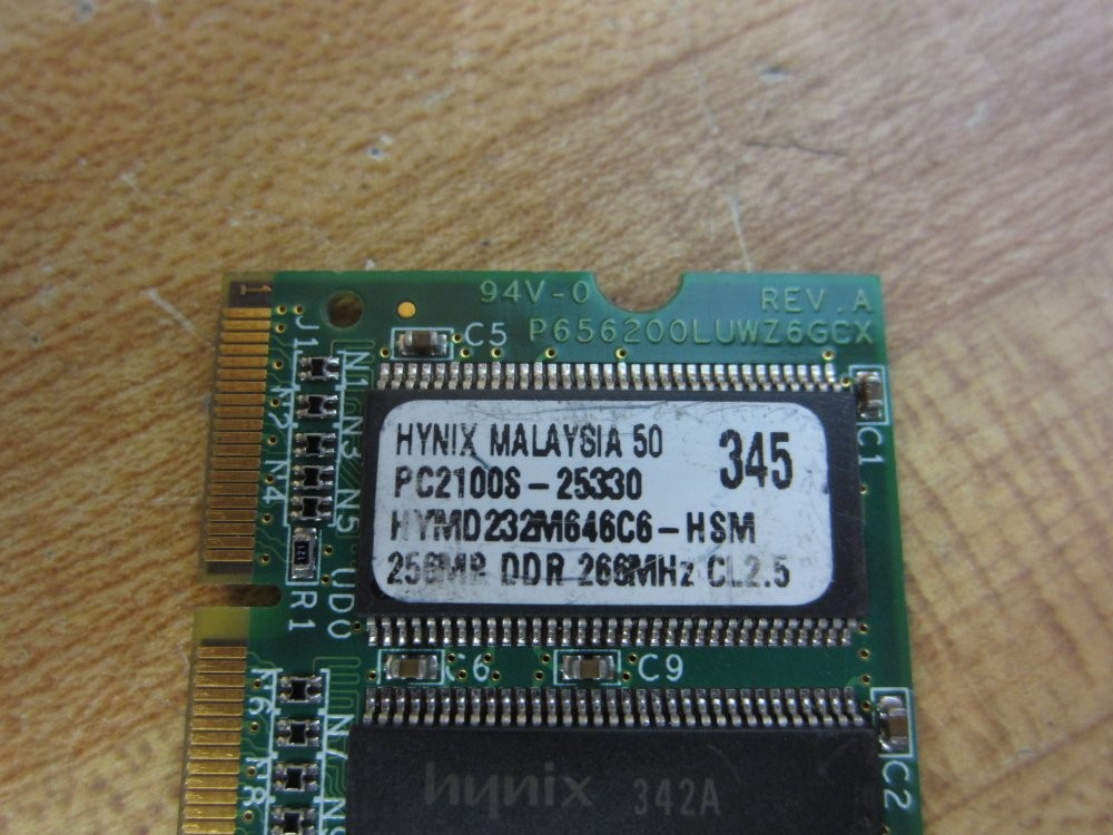 Hynix HYMD232M646C6-HSM Memory Module PC2100S-25330