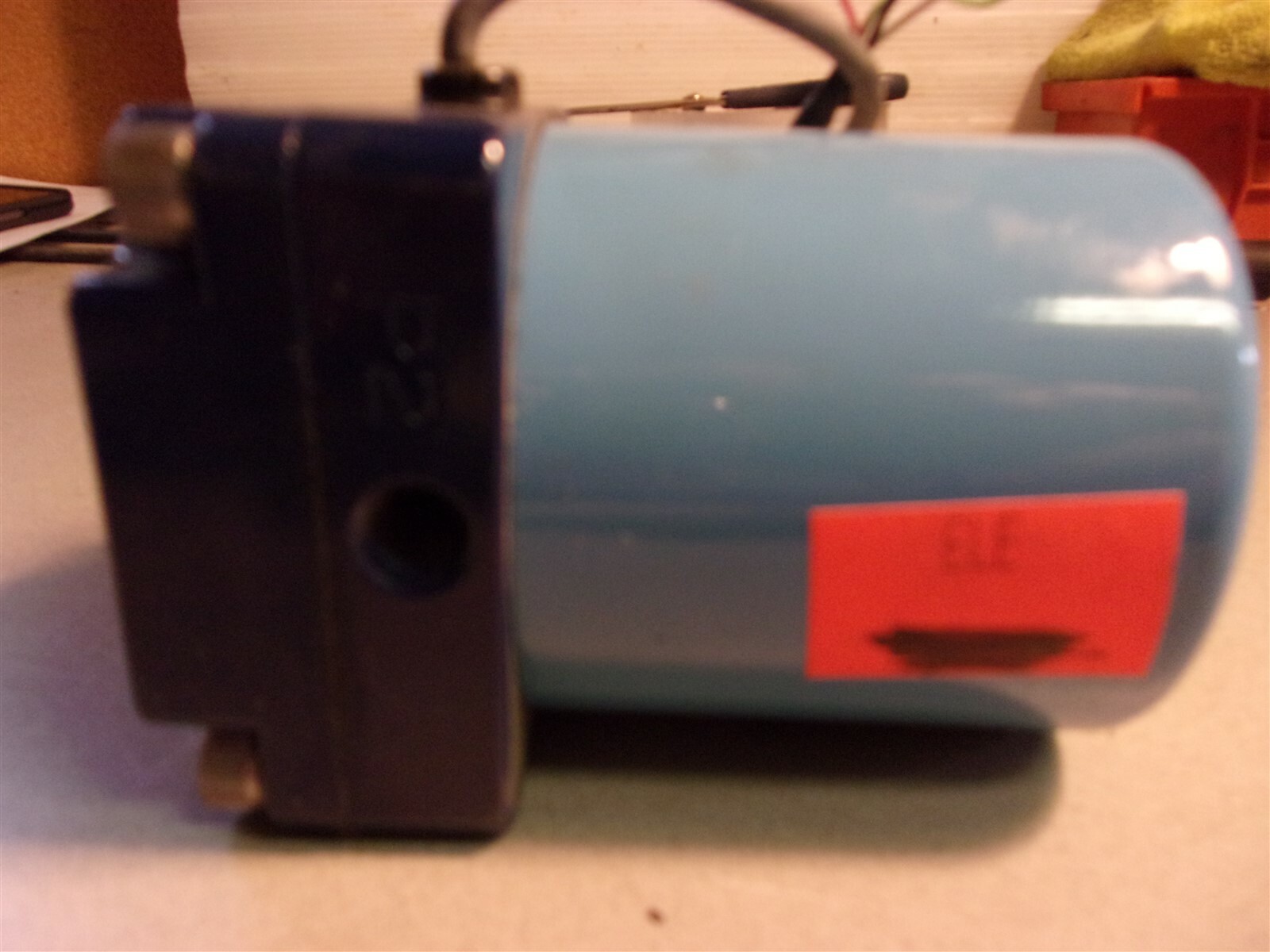 Lucas Schaevits P3061-100PSID Pressure Transducer *FREE SHIPPING*