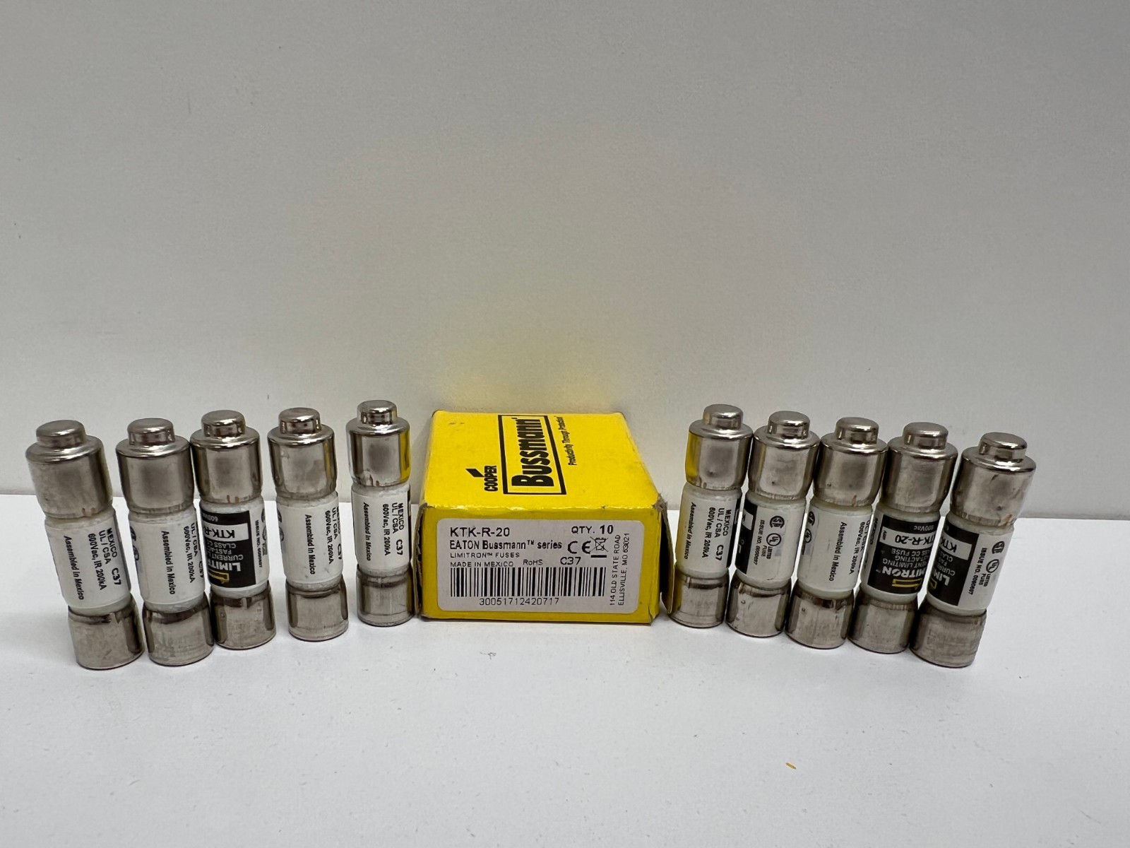 LOT OF (10) NEW IN BOX! EATON BUSSMANN 20A FAST-ACTING FUSES KTK-R-20