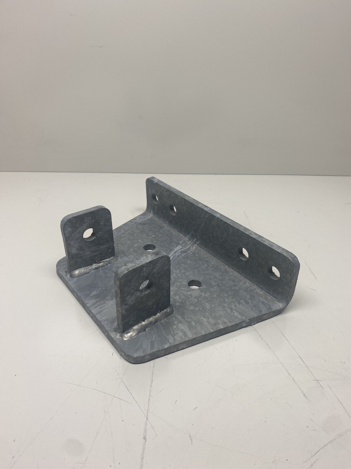 NEWAVE Tower Components AM1022-24 Adjustable Tapered 24″ Stand Off Pipe Mount