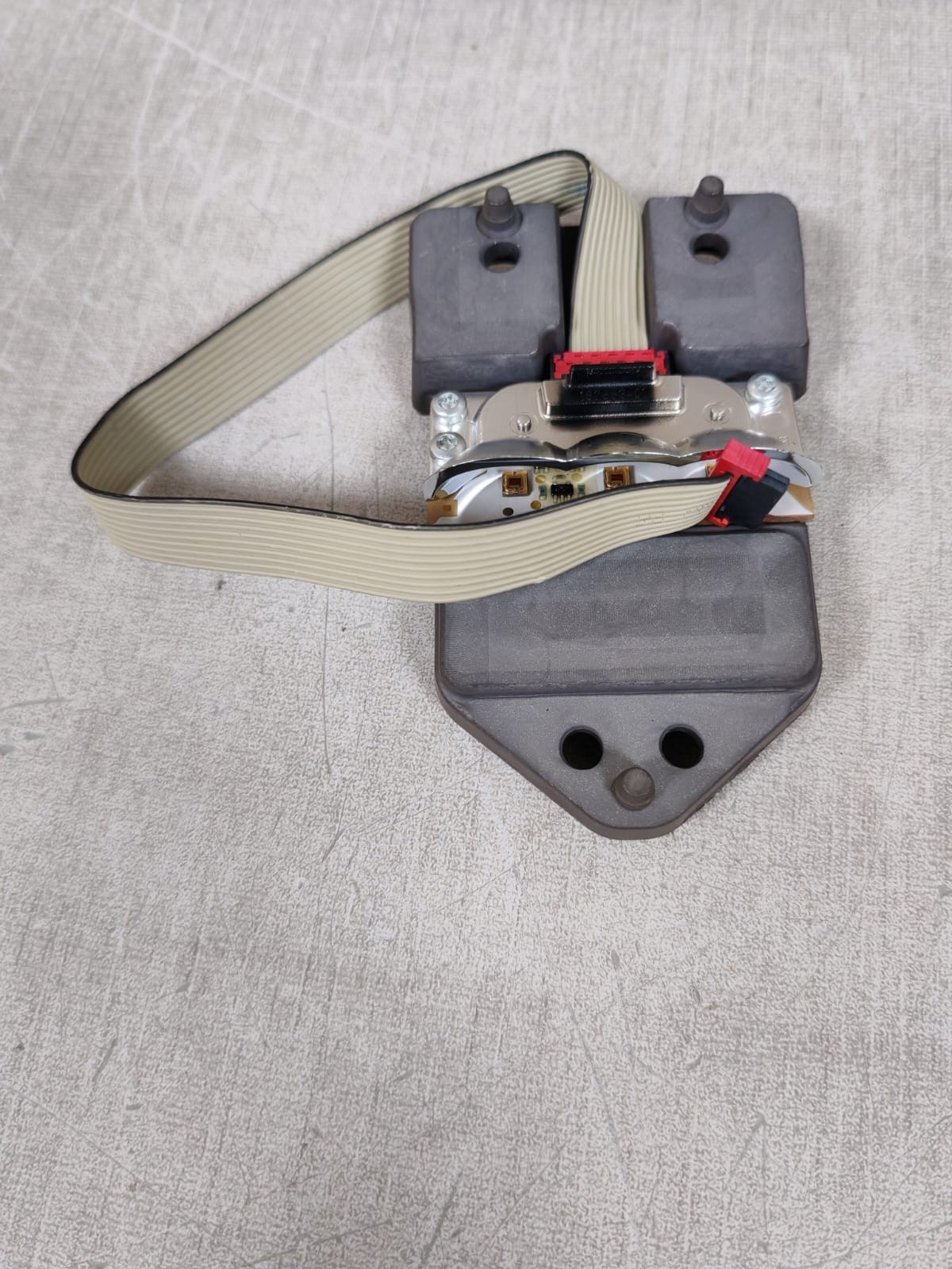 192 570-21 RED RUNWAY EDGE LIGHT