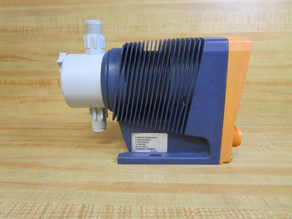 ProMinent BT4b1604PPE200UI010000 Beta 4 Metering Pump BT4b W/ Power Cord