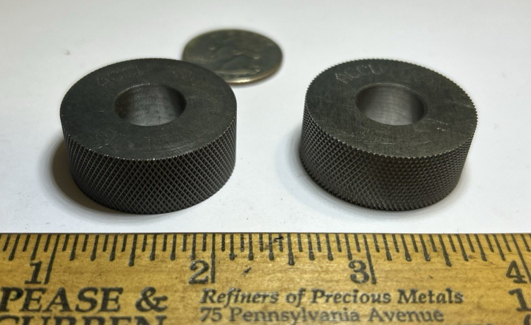 PAIR ACCU TRAK TOOLS 30 TPI KNURLING WHEELS 1 1/4 X 1/2 X 1/2 L&R DIAMOND M&F