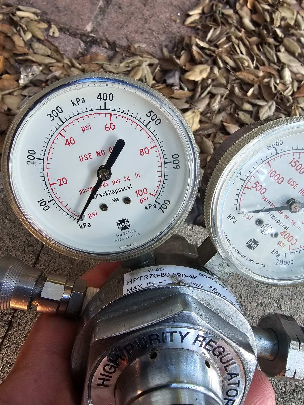Airgas HPT270-80-590-4F CGA590 High Purity Compressed Gas Regulator -Works Great