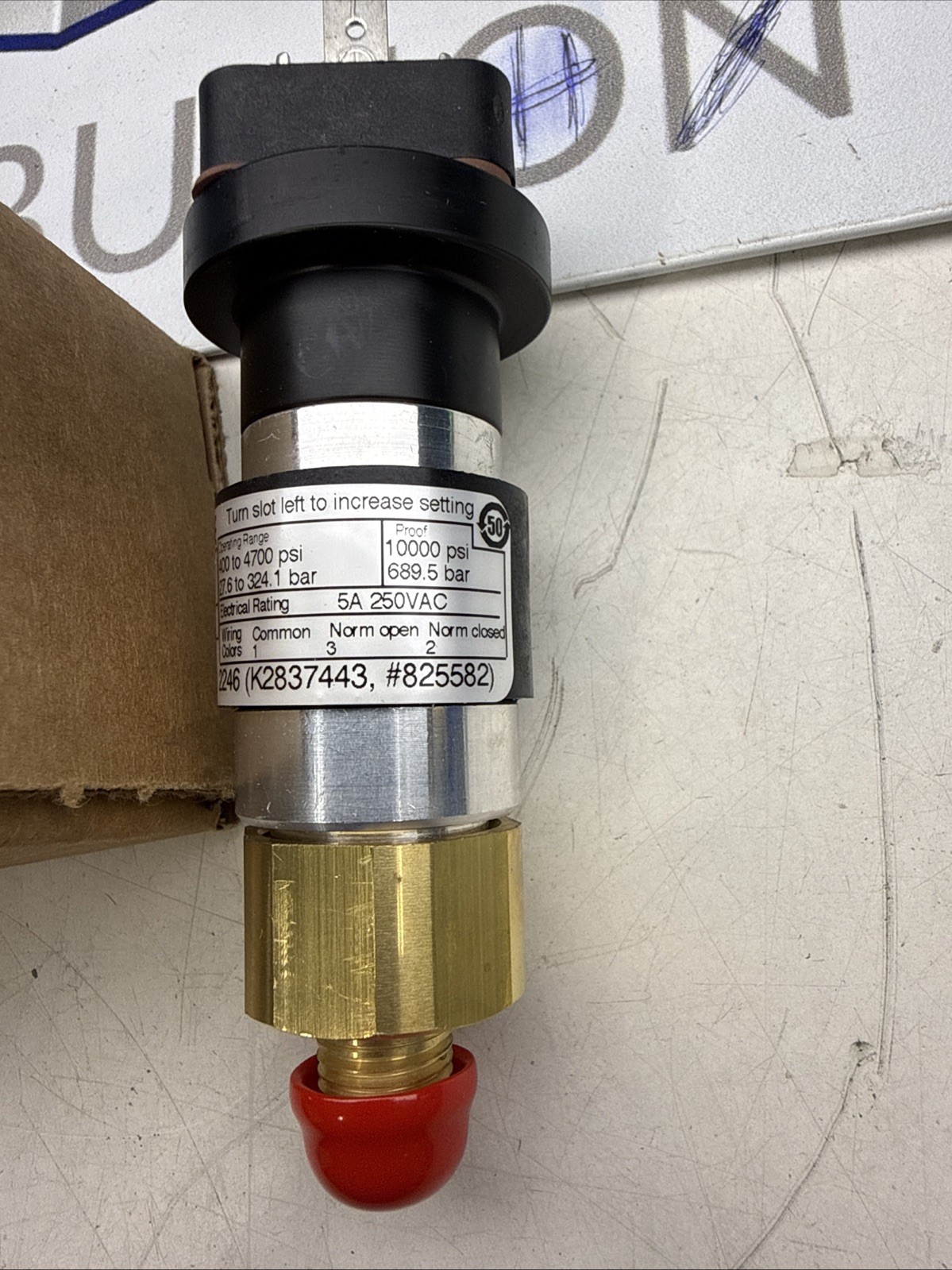 United Electric 10F15 Pressure Switch NEMA4 SPECTRA 400-4700 Pounds