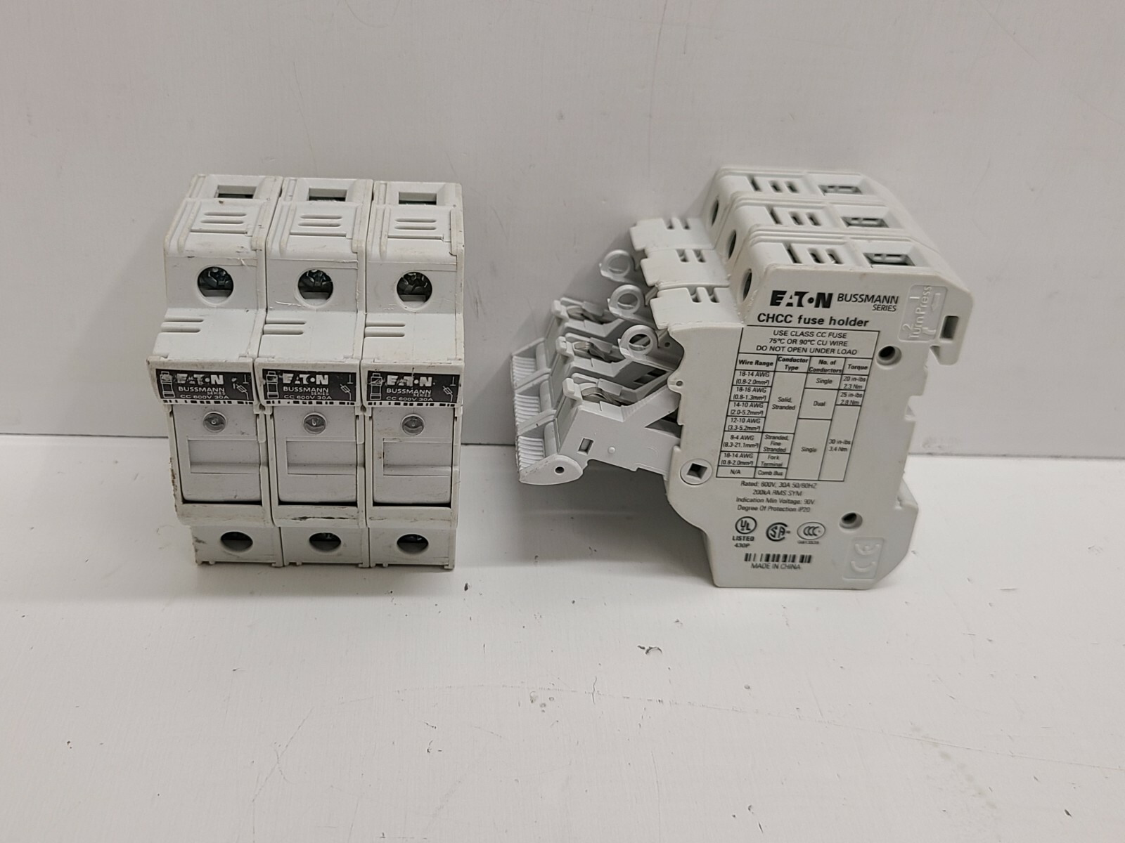 LOT OF (2) GUARANTEED! EATON BUSSMANN 3P 600V 30A FUSE HOLDER CHCC