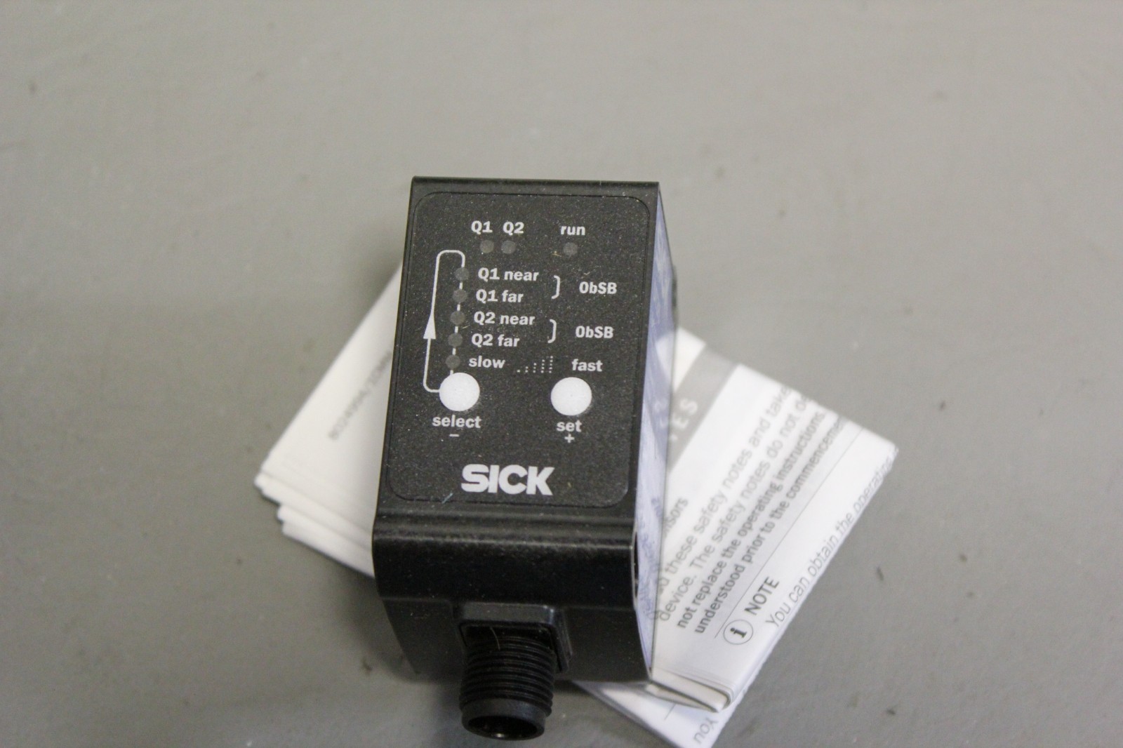 NEW SICK LASER DISTANCE SENSOR DT35-B15551