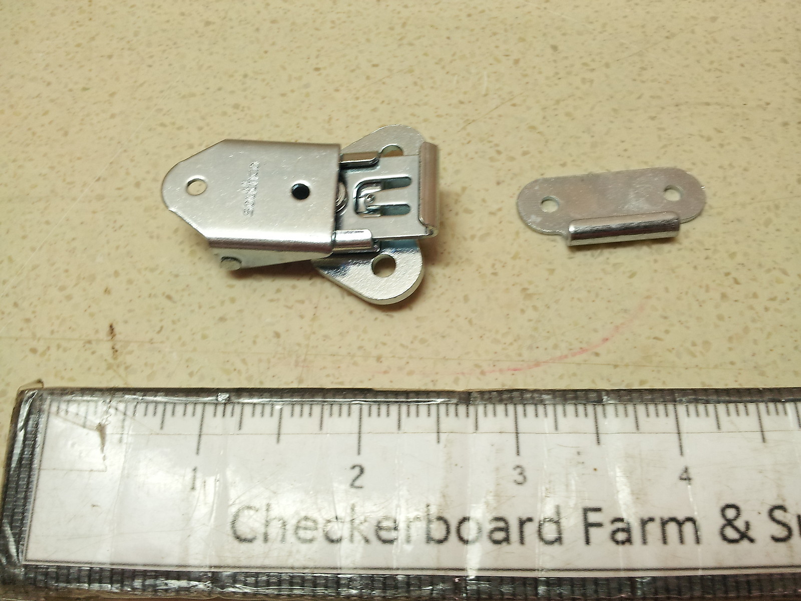 NOS MC Master-Carr Southco Turn-to-Open Draw Latch 1406A42 2540015369267 Zinc