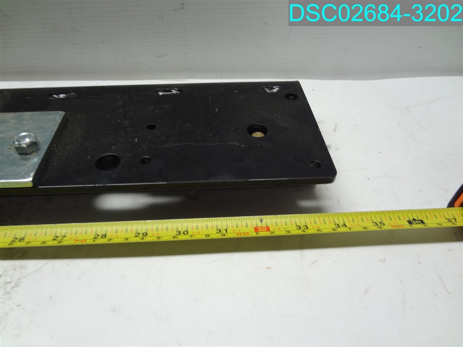 114-79-1 E32-D BLACK 23-3/4″ L X 5-1/4″W PIN 6-1/4″