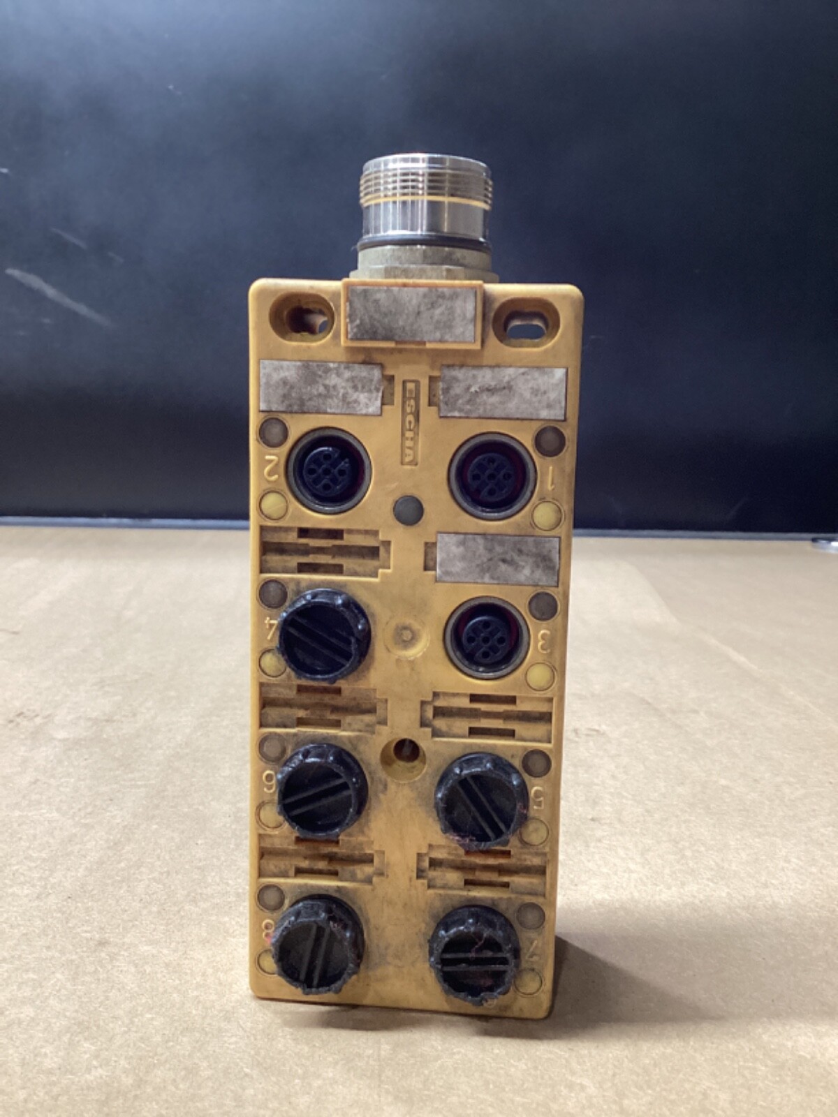 TURCK U7032 8-PORT JUNCTION BOX #103L75