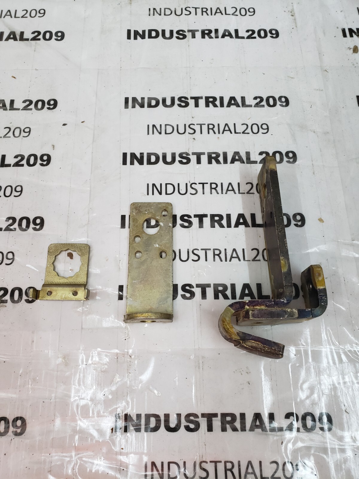 ALLEN BRADLEY FRONT STATIONARY CONTACT ASSEMBLY SIZE 5