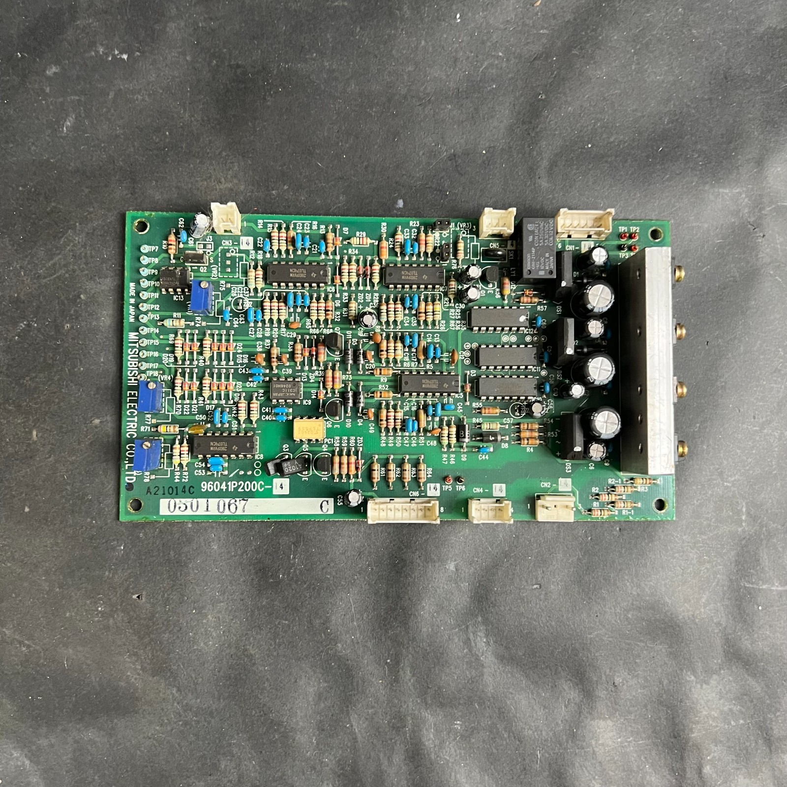 MITSUBISHI 96041P200C-14 CIRCUIT BOARD ($140 OBO)