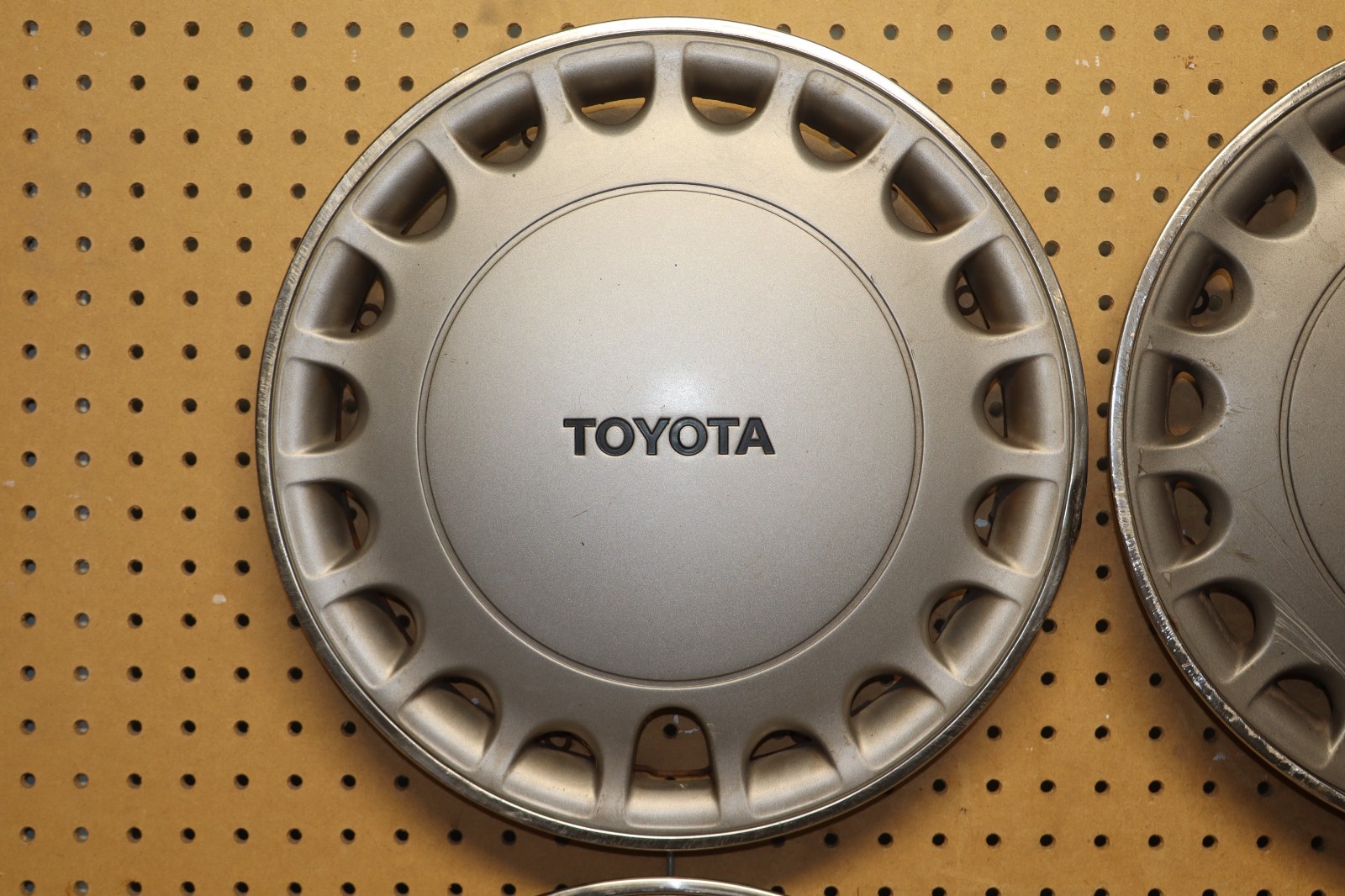 4 Toyota Corolla 1987 – 1991 #42621-12310 Hub Caps Wheel Cover 14.5″ Hubcaps
