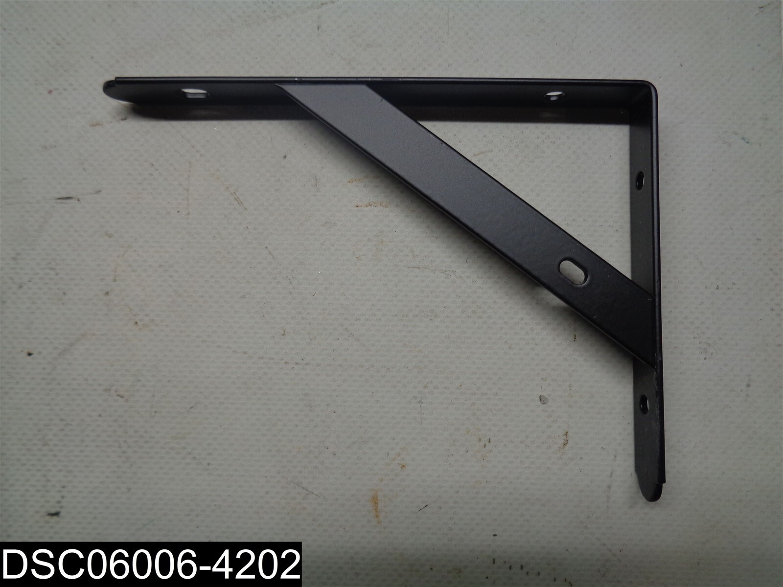 QTY=8: 6″ C 4-1/4″ Black Shelf Brackets