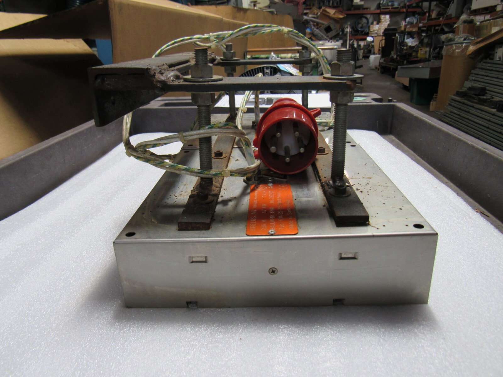 KRELUS IR HEATER CH-5042 G14-25-25 1.7KW 230V MINI/5MM 7.4A – USED