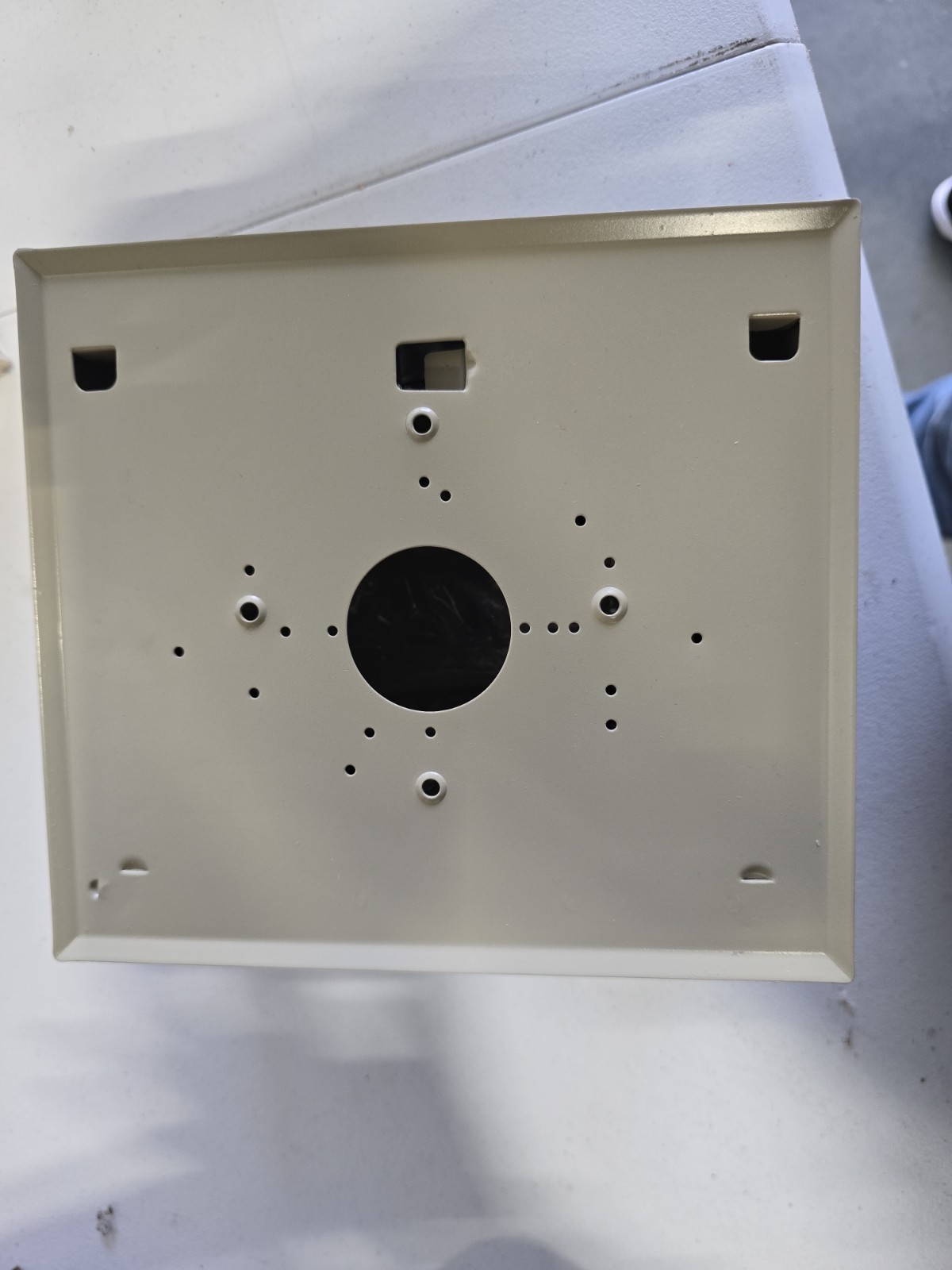 L36-654 Model BTG-54-VL metal thermostat guard kit