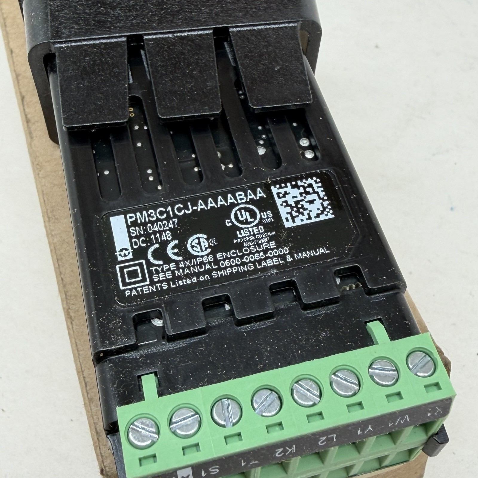 NEW WATLOW PM3C1CJ-AAAABAA PROCESS/ TEMPERATURE CONTROL 240V 50/60HZ