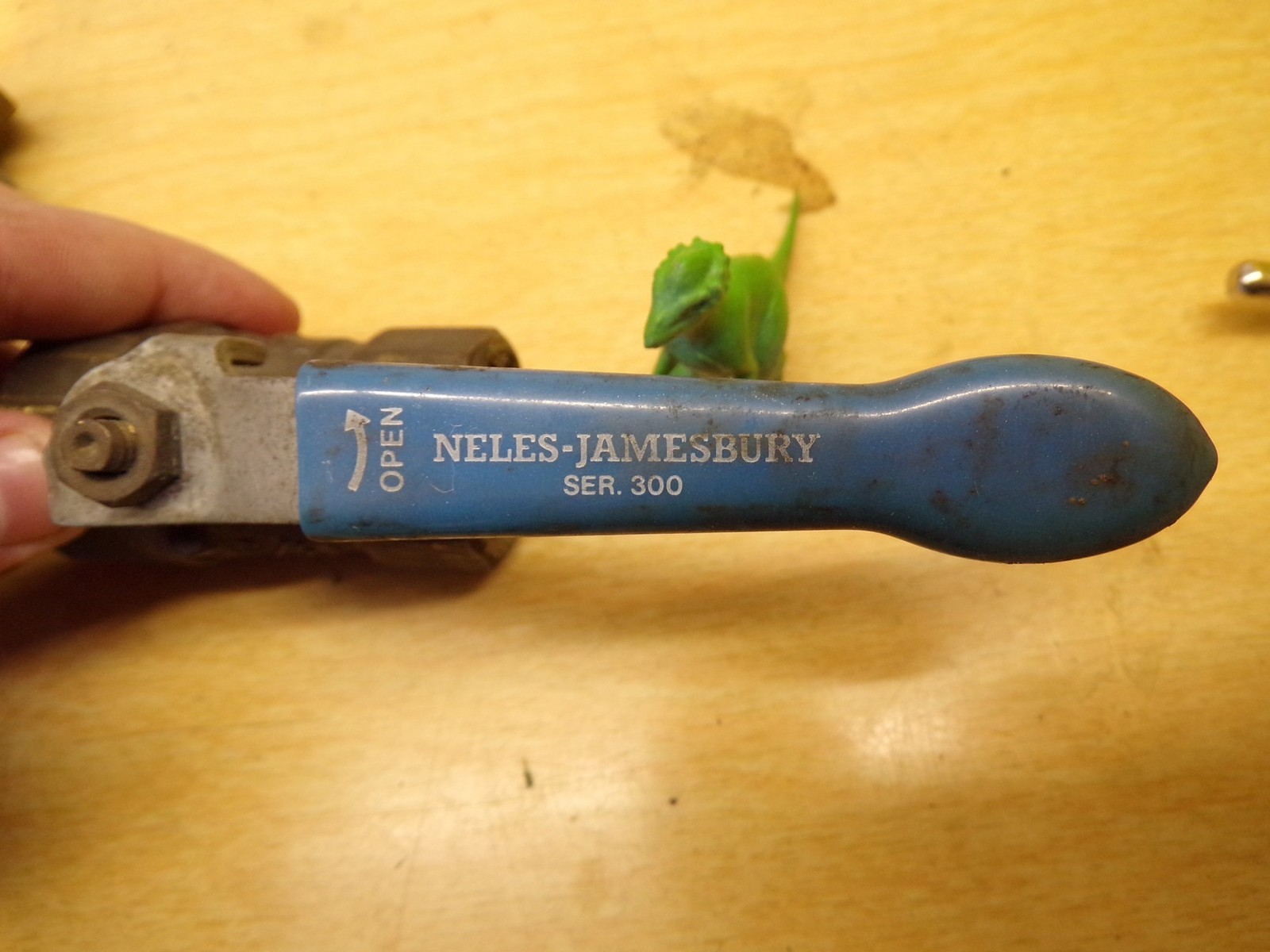 Neles Jamesbury 3/4 400 CWP Ball Valve SEr. 300 *FREE SHIPPING*