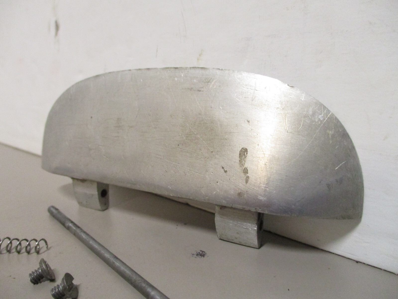 Front Base Feed Flip Foot R3578 for Vintage Wolf Model R Electric Fabric Cutter