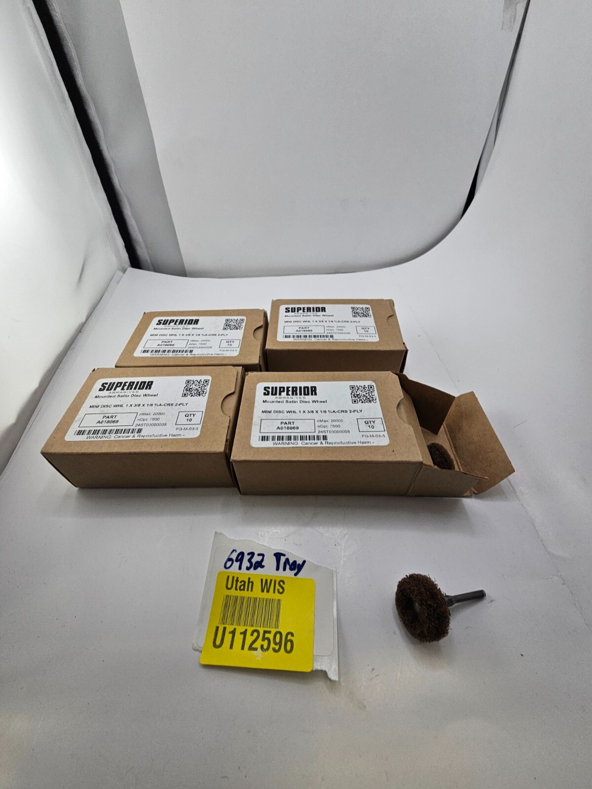 (QTY 40) Superior Abrasives Mounted Satin Disc Buffing Wheel A018069