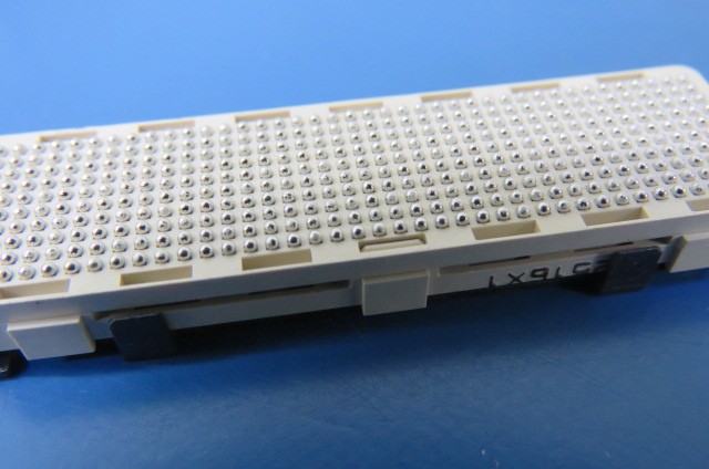 FCI 74388-001LF Qty of 7 per Lot 400 Position Connector Array, Female Sockets S