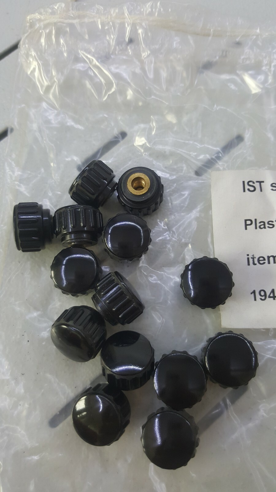 IST Plastic Nuts GN 530-M4-SW + isolator. Kit of 14pieces