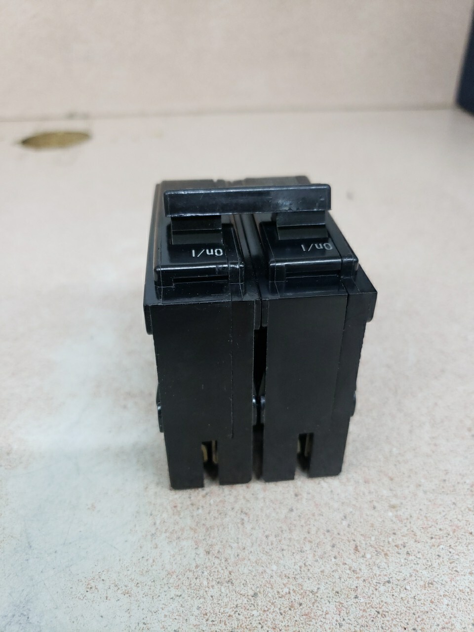 1) Challenger C230 Type C Circuit Breaker 2 Pole 30 Amp 240V new