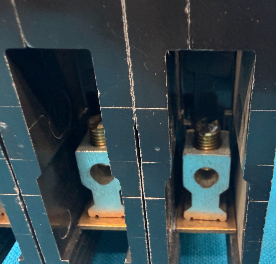 Square D EDB34030 Circuit Breaker 30A 3P 480Y/277V Bolt-On Schneider