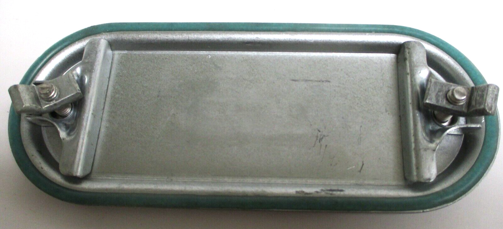 EATON, 570G , 1-1/2″ OBGROUND COVER FOR FORM-7 BODY , LOT OF 25 , SURPLUS