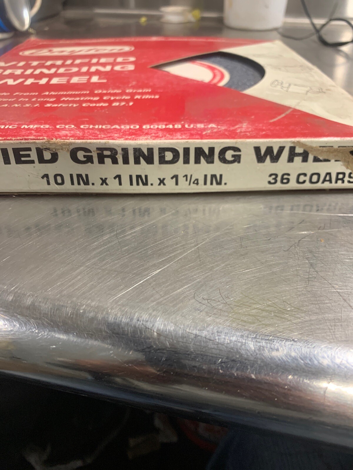 DAYTON 5X601 VITRIFIED GRINDING WHEEL 10 IN. X 1 IN. X 1 1/4IN. *NEW*