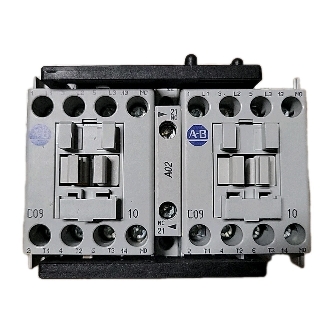 ALLEN-BRADLEY REVERSING CONTACTOR 104-C09ZJ22 100-C09Z*10 A