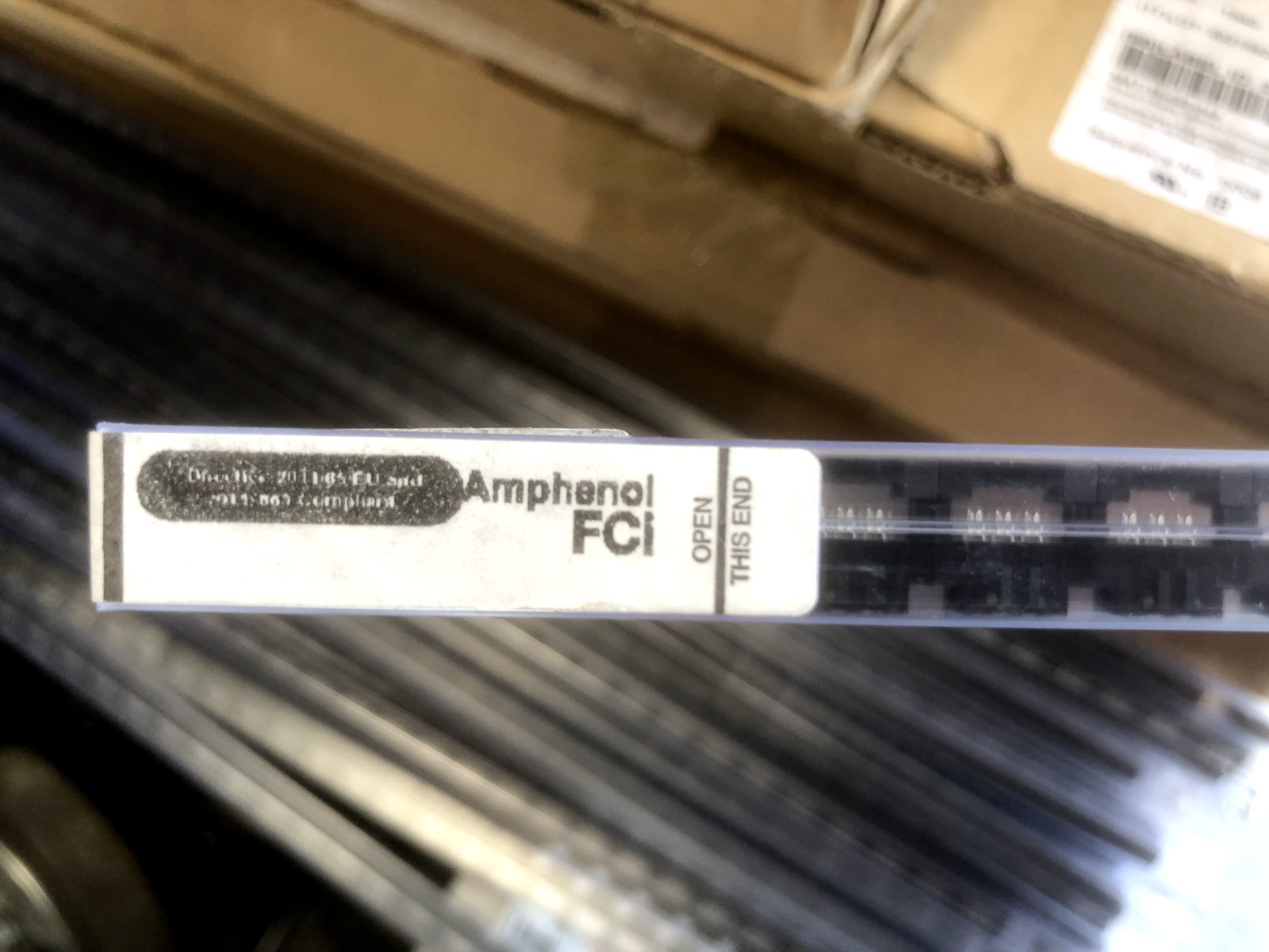 55 pcs Amphenol FCI 89361-706LF Minitek II Connectors – Made in France