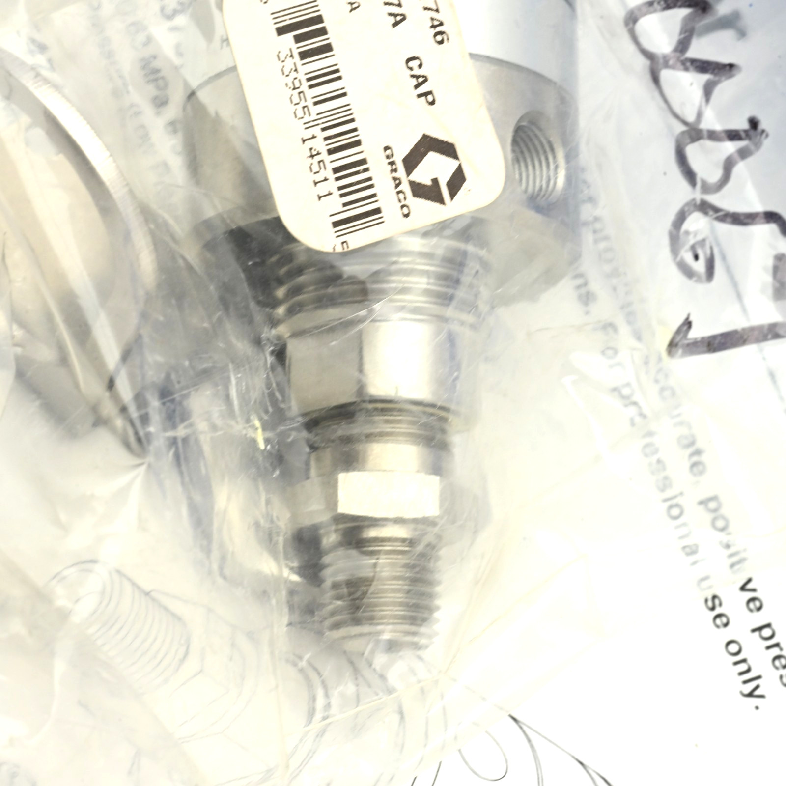Graco 24C375 1:1 Precision Flow Fluid Pressure Regulator, 90 psi (6.2 bar) Max