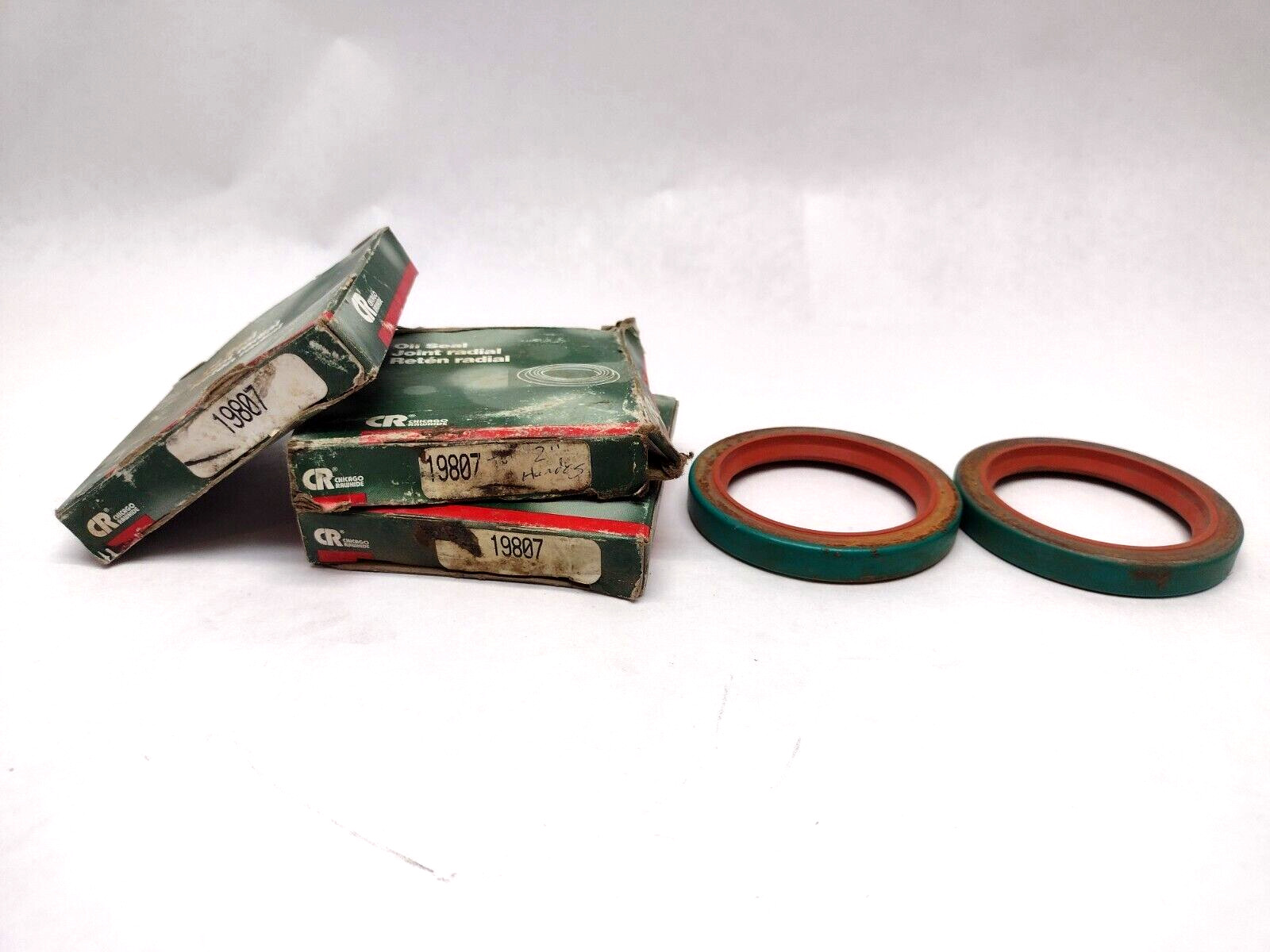 Chicago Rawhide CR 19807 Radial Shaft Oil Seal With Wave Lip LOT OF 5