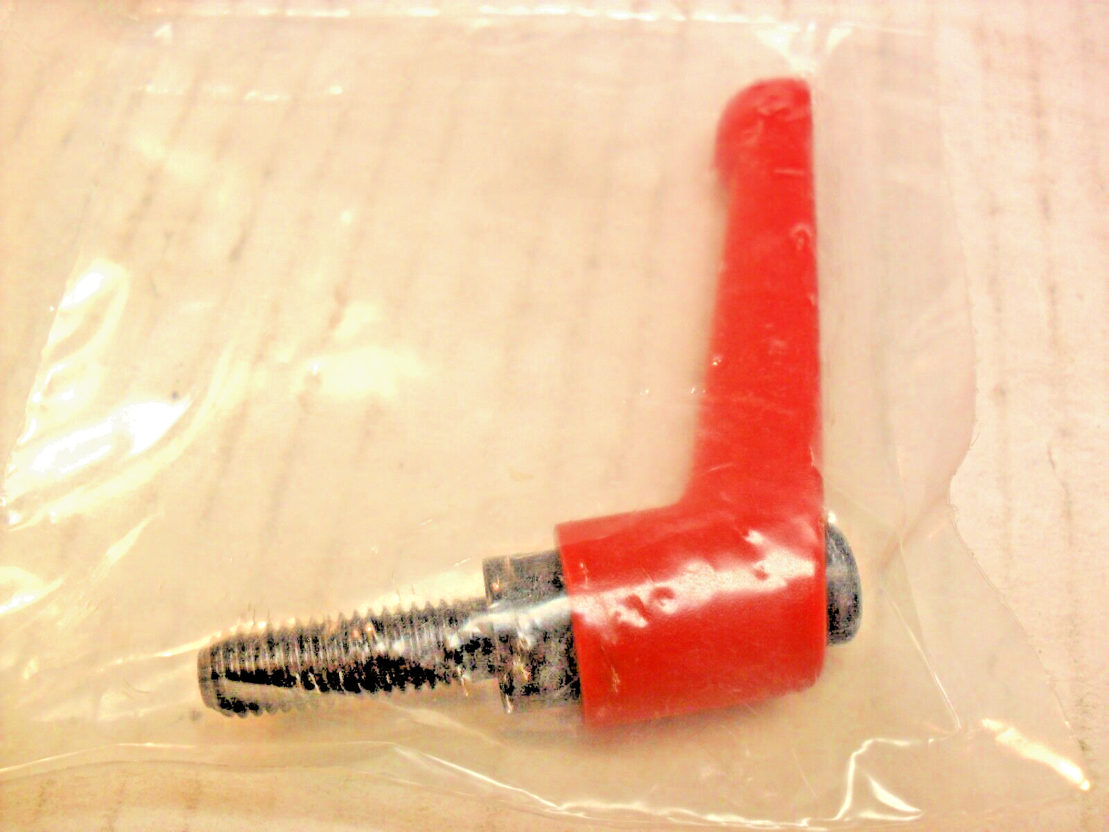 WINCO GN300-63-25-RS- ADJUSTABLE LEVER 7/8″ Thread long Red nib