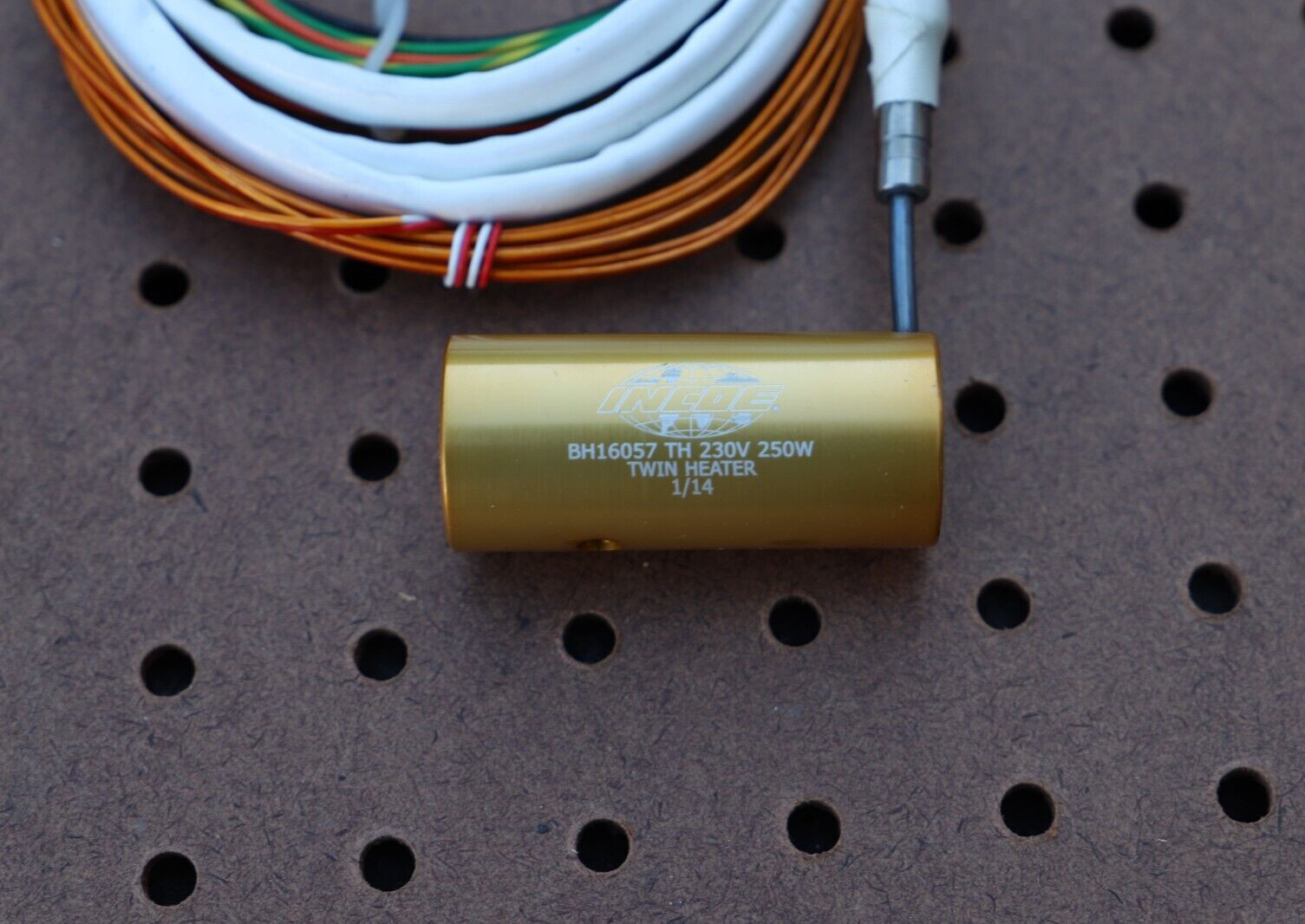 INCOE D8 BH16057 TWIN HEATER GOLD 230V 250W