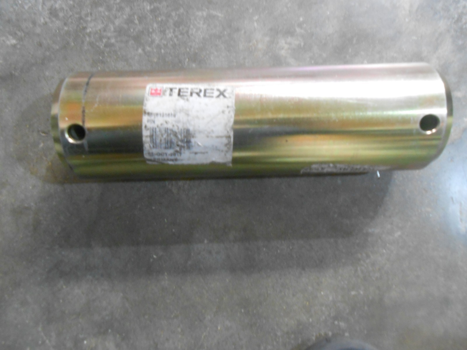 Terex Heavy Equipment Pin 2-3/4″ Dia x 9-1/8″ Long (J-4)