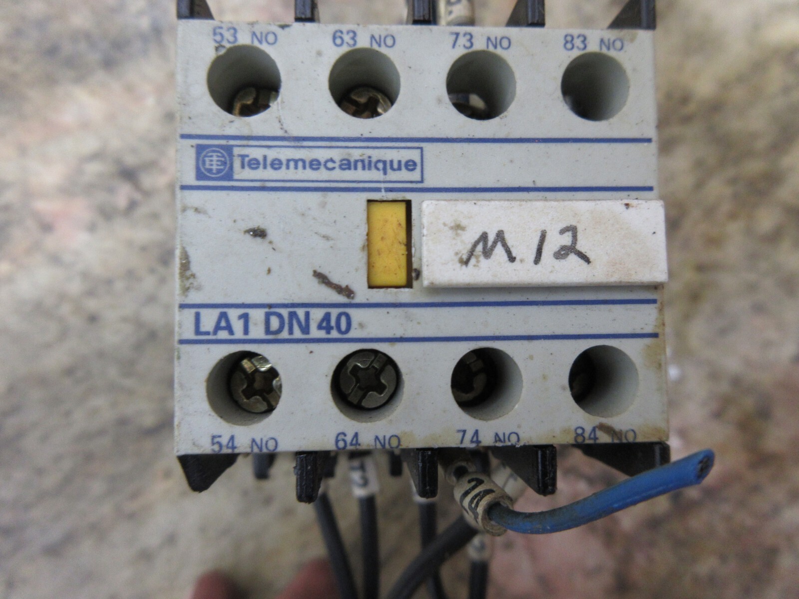 TELEMECANIQUE CONTACTOR LA1 DN40 LC1 D09 10