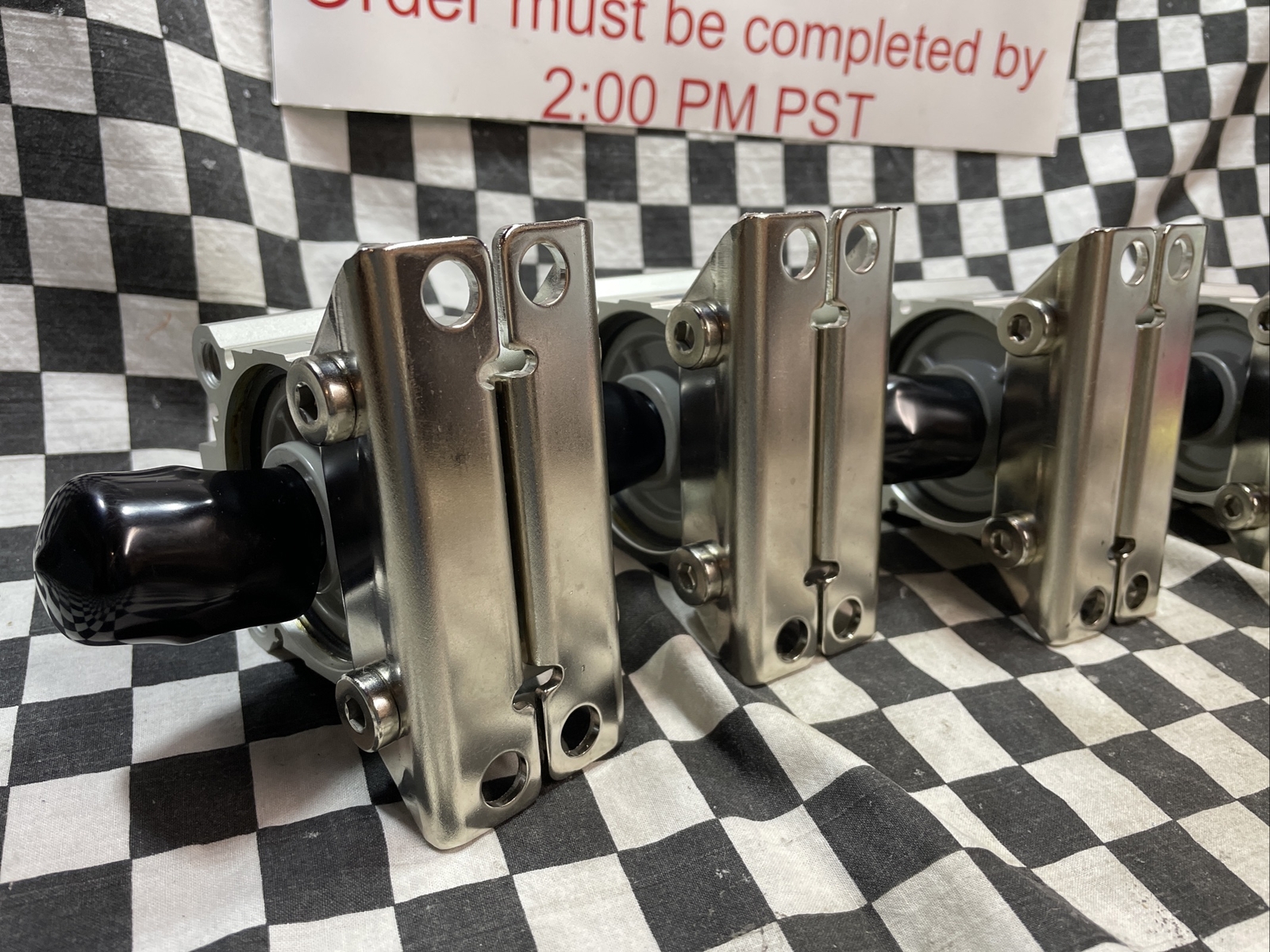 SMC CQ2-Z COMPACT CYLINDER, CQ2L63-100DMZ, CQ2L63100DMZ, LOT OF 4, SHIPSAMEDAY